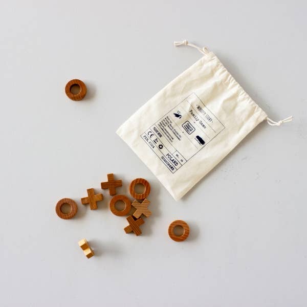 Wooden Story | Tre på rad – Montessori treleke