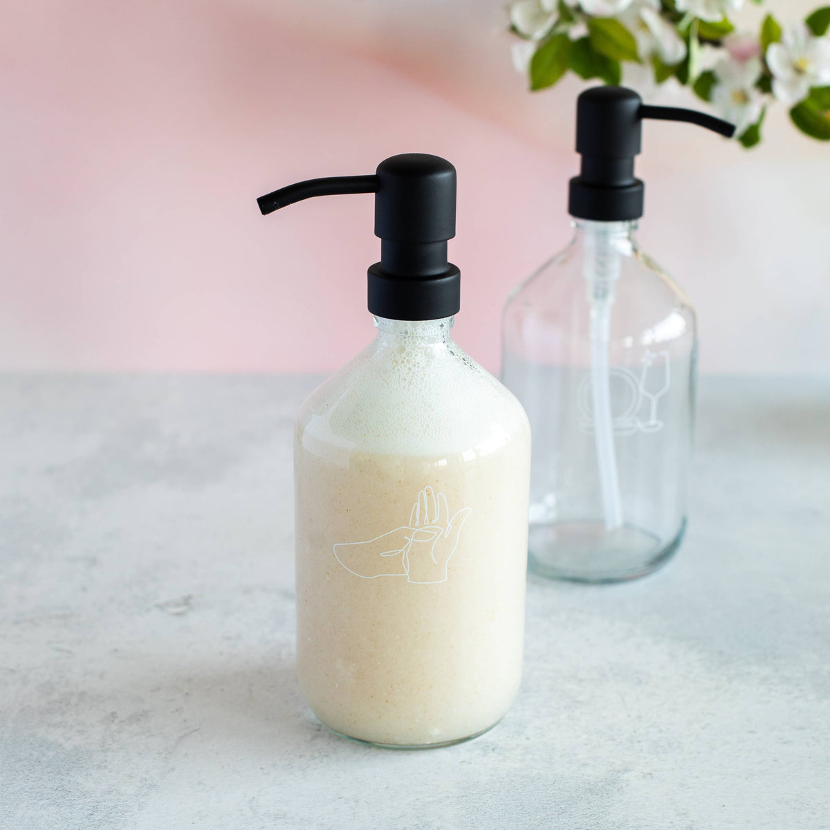 Little Bee Fresh | Såpedispenser i glass 500 ml – Hands Black