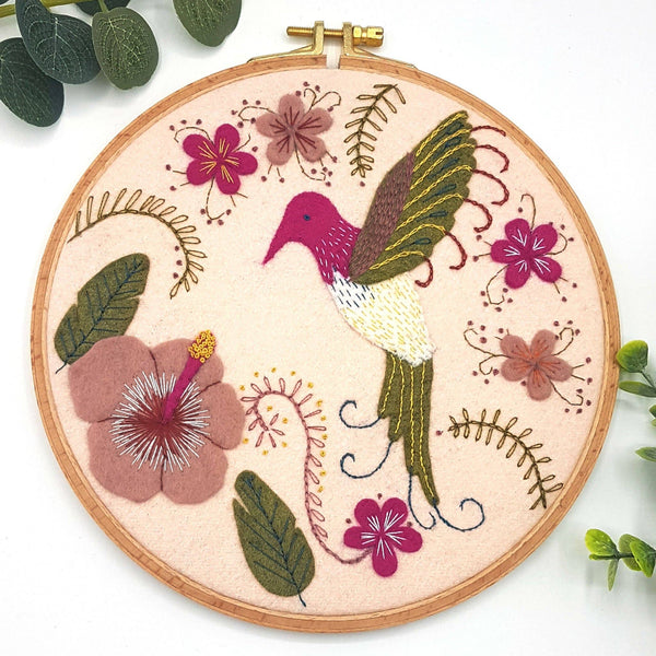 Corinne Lapierre | Broderisett i Ullfilt, Kolibri
