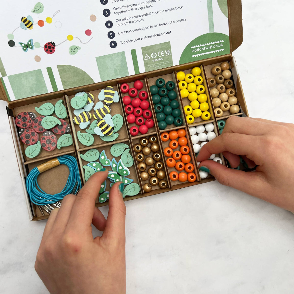 Cotton Twist | Perlesett med Treperler, Marihøne | 10 Armbånd