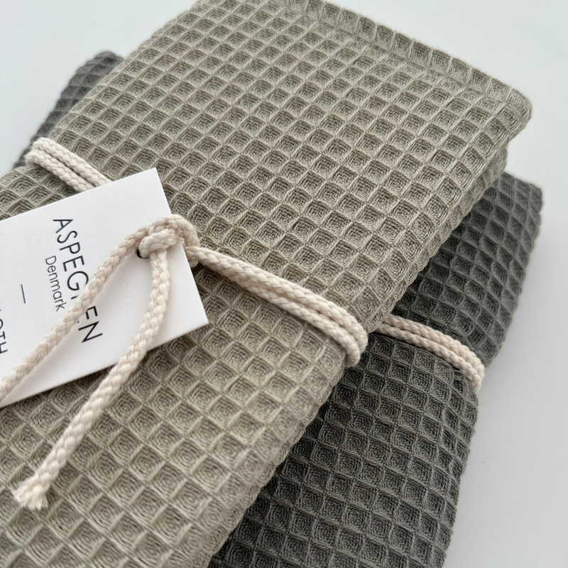 Aspegren | Økologiske Kjøkkenkluter 2 pk, Grønn - 28 × 32 cm