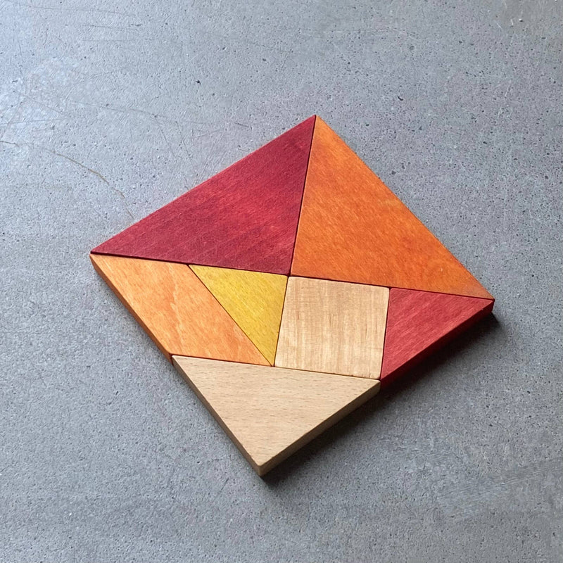 Wooden Story | Tangram i tre – Montessori puslespill (Oransj)