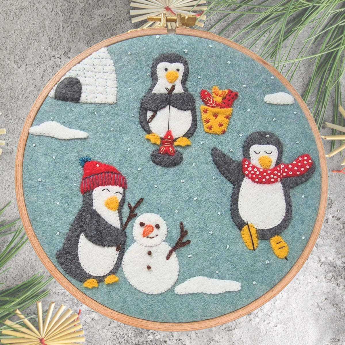 Corinne Lapierre |  Broderisett - Happy Penguins