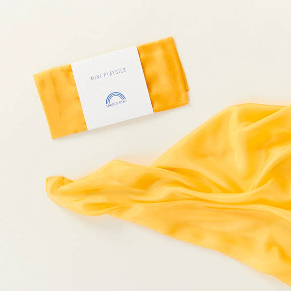 Sarah’s Silks | Lekesilke | 53x53 | Gold