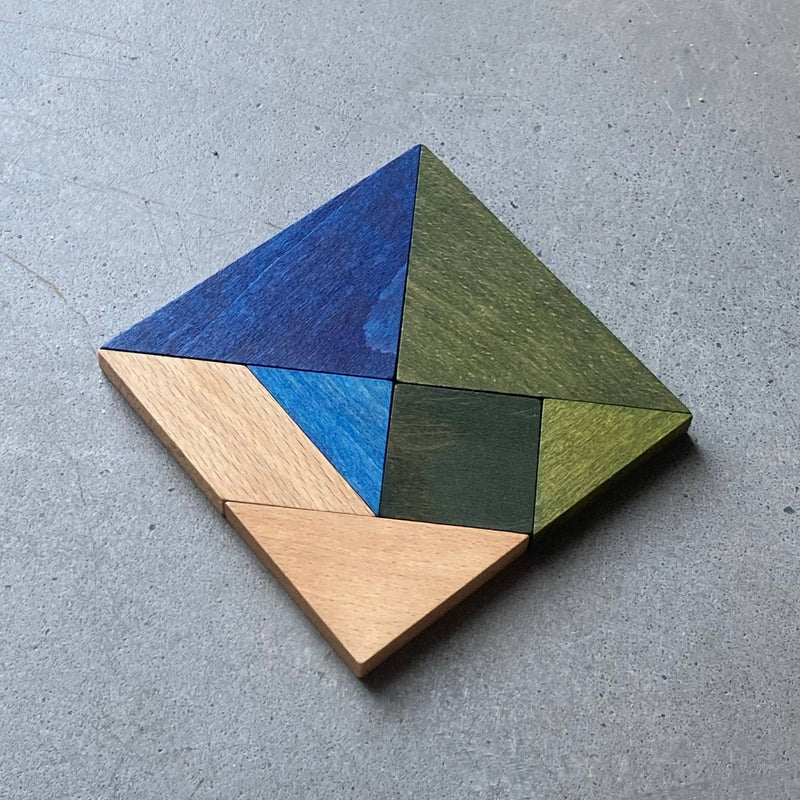 Wooden Story | Tangram i tre – Montessori puslespill (blå)