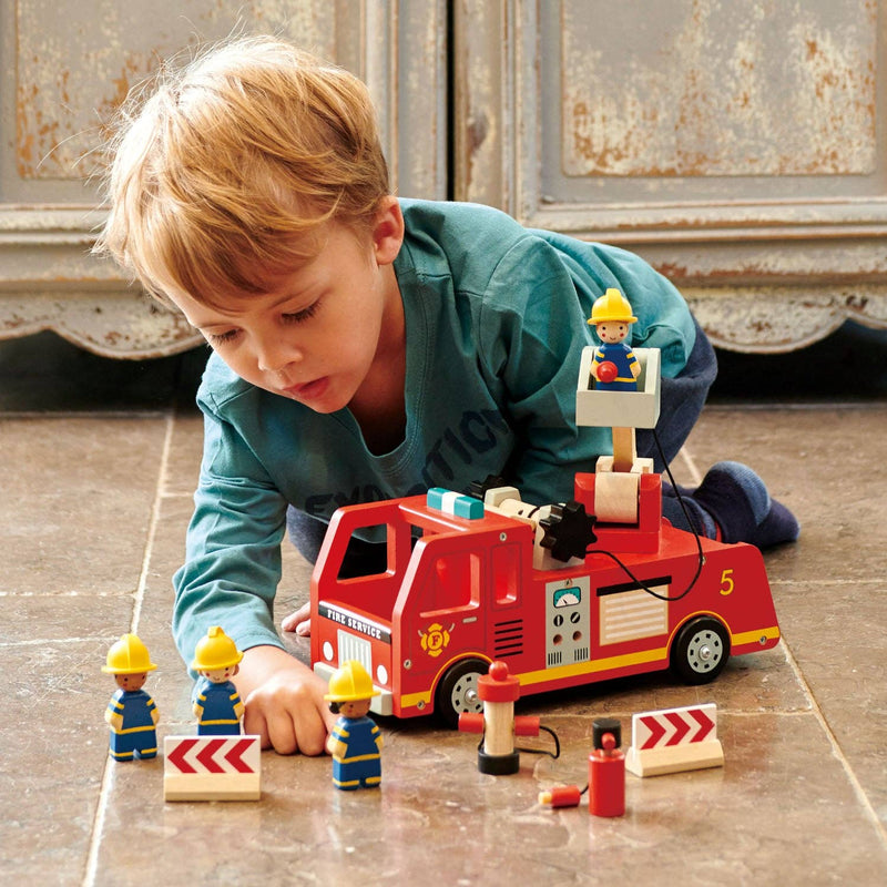 Tender Leaf | Brannbil med Fire Brannkonstabler, 14 Deler, "Fire Engine" - Plastfri
