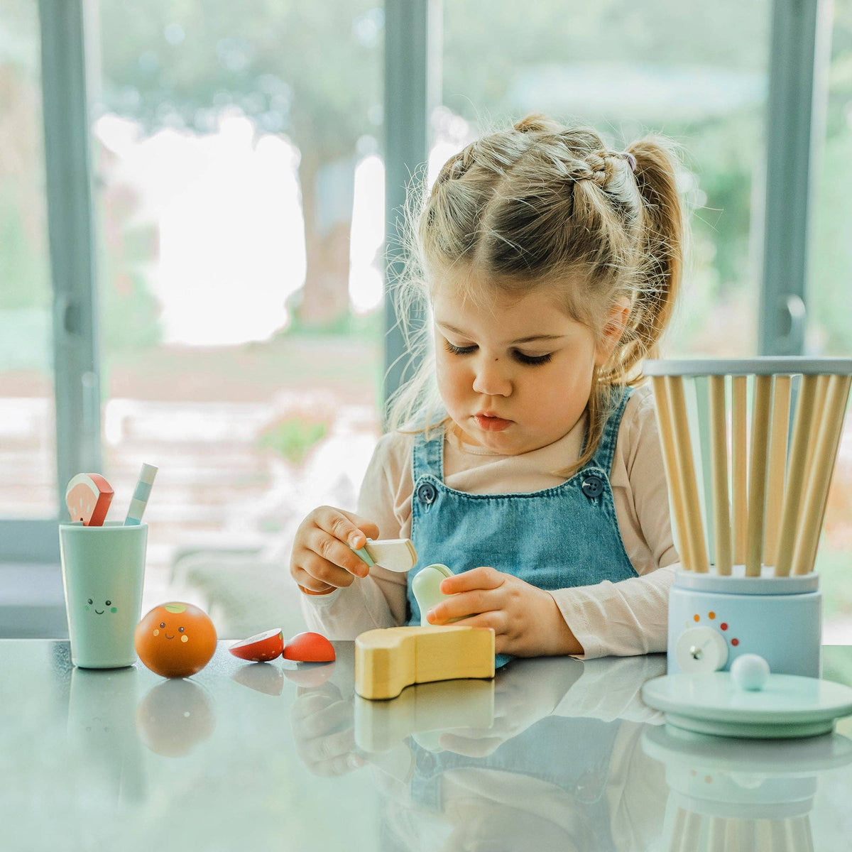 Orange Tree Toys | Smoothieblender i tre med frukt