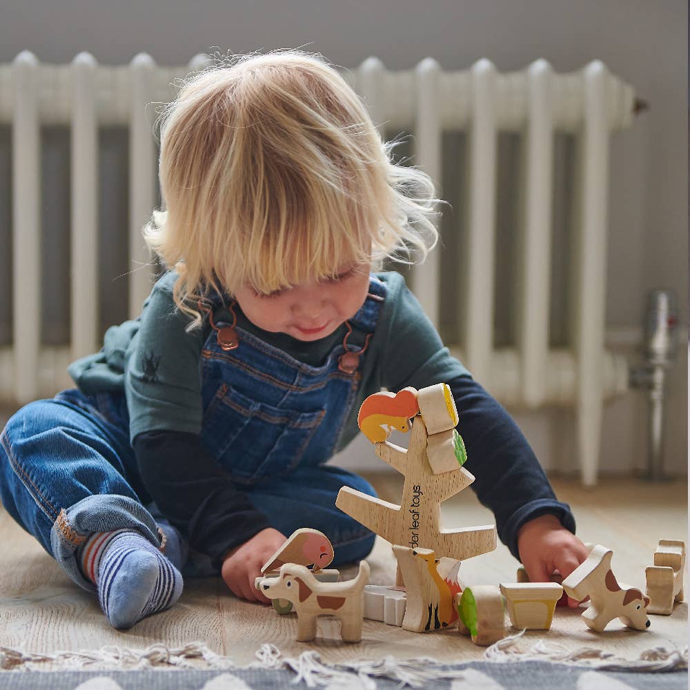 Tender Leaf | Stableleke, Hagens Venner, "Stacking Garden Friends" - Plastfri