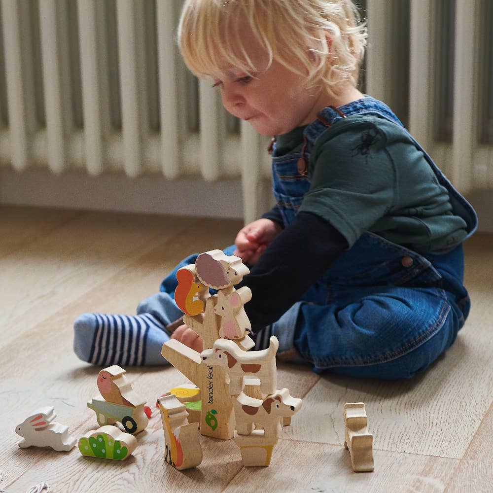 Tender Leaf | Stableleke, Hagens Venner, "Stacking Garden Friends" - Plastfri