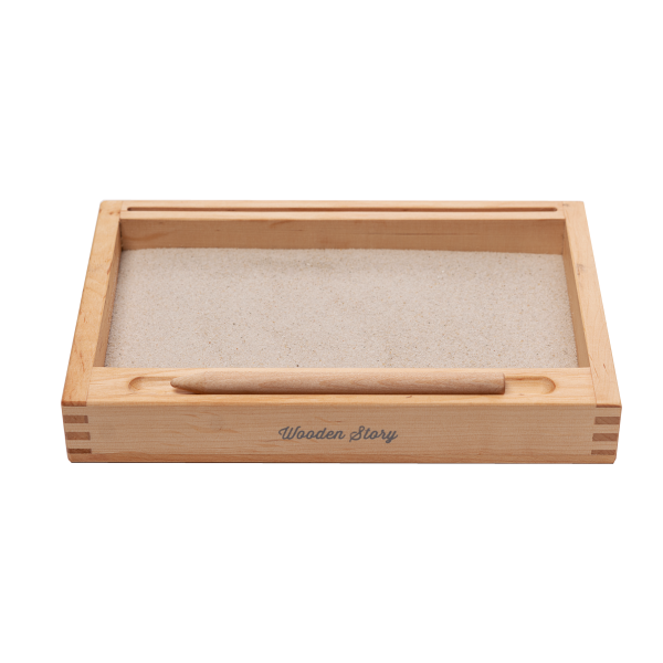 Wooden Story | Skrivebrett med sand – Montessori sanseleke