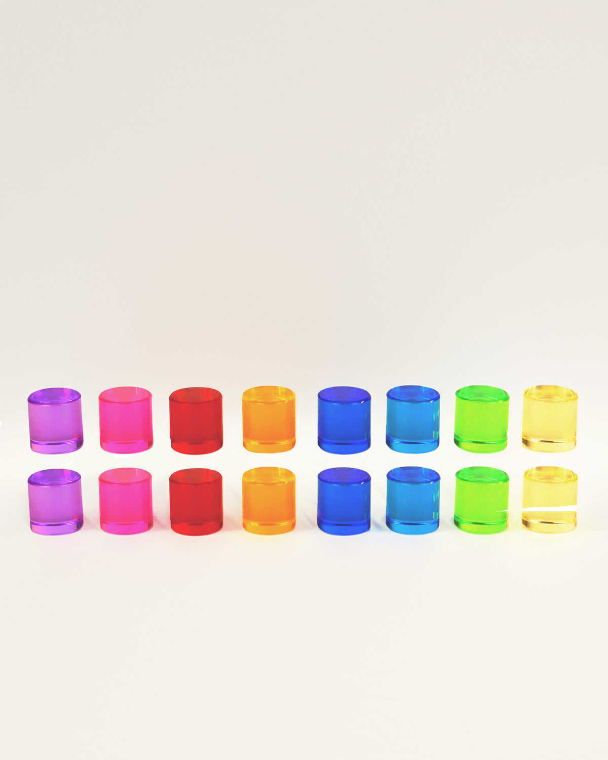 BAUSPIEL | Transparente byggesylindere