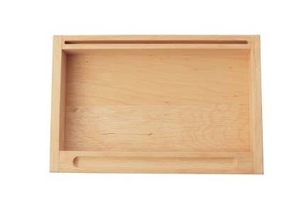 Wooden Story | Skrivebrett med sand – Montessori sanseleke