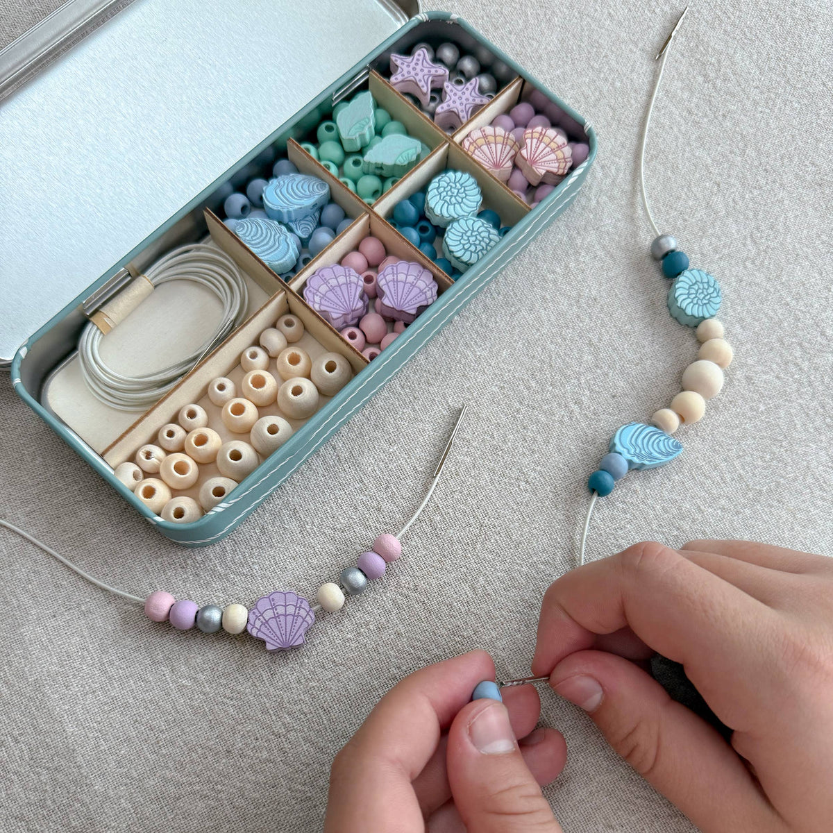 Cotton Twist | Perlesett armbånd med skjell - Hobbysett barn