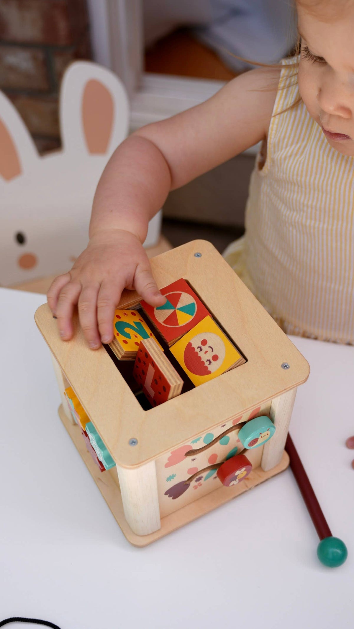 Mentari | Aktivitetskube, "Toddler Activity Cube" - Plastfri