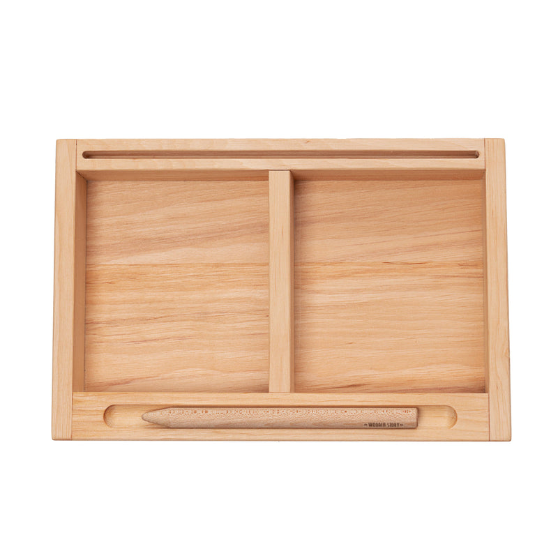 Wooden Story | Skrivebrett med sand og trekuler – Montessori sanseleke