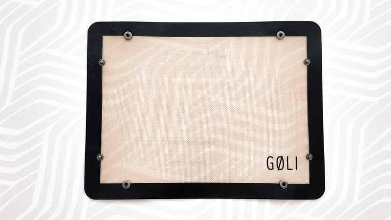 GØLI | Bakematte / Stekematte i 100% Silikon, 30 x 40 cm med Hjørneknapper