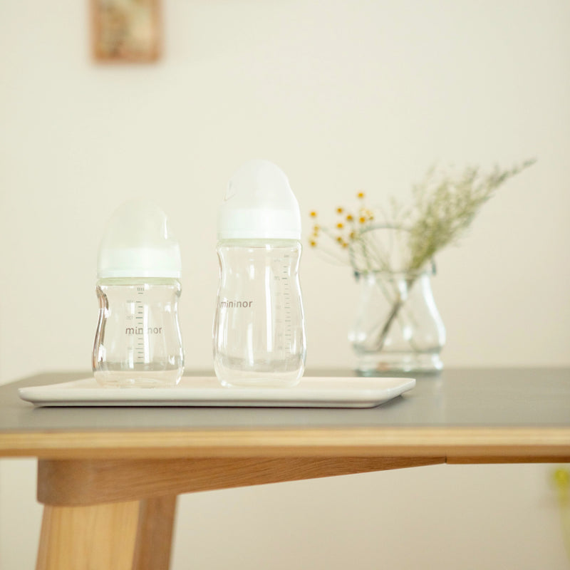 Mininor | Glasståteflaske med silikontutt | 240ml