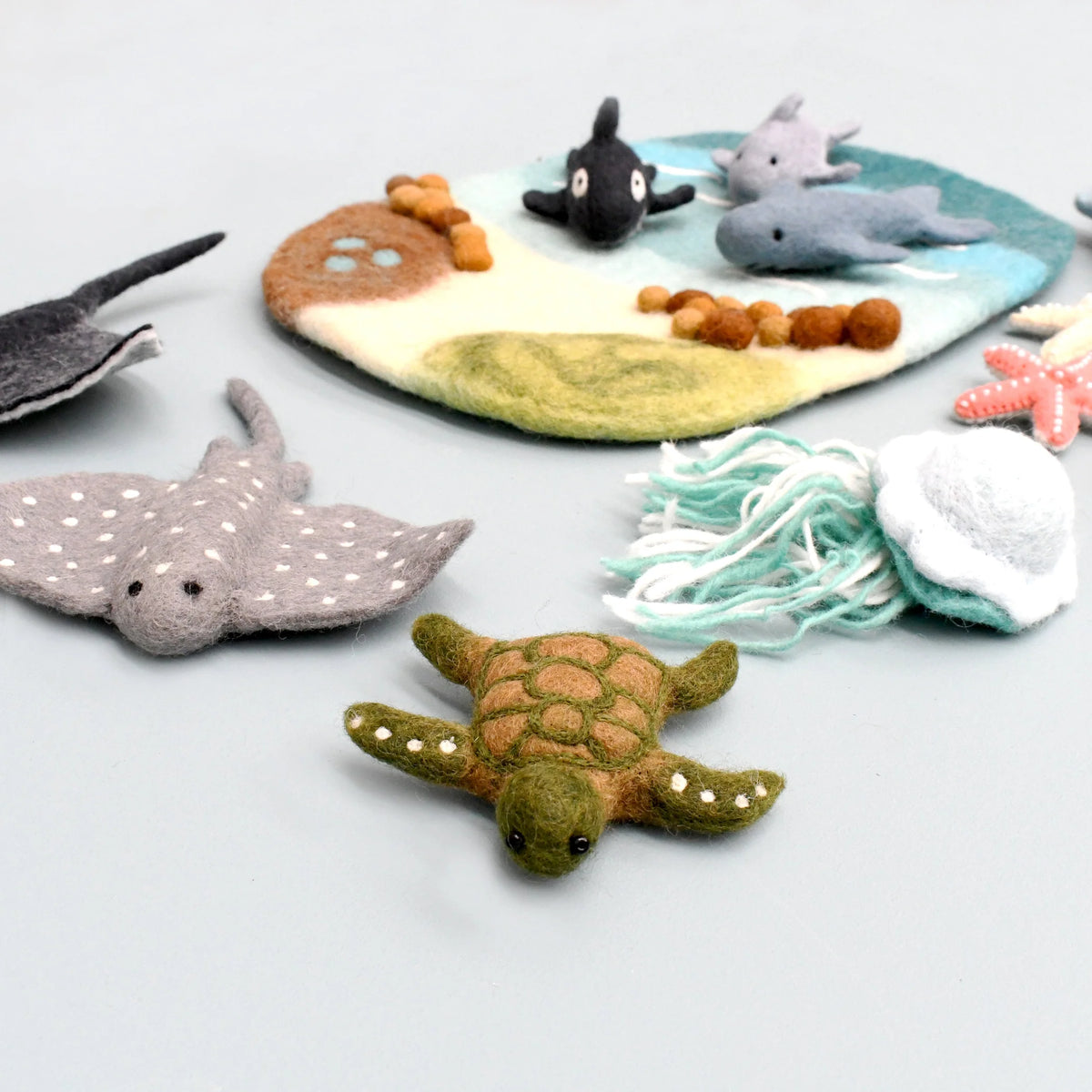 Tara Treasures | Grønn havskilpadde i tovet ull